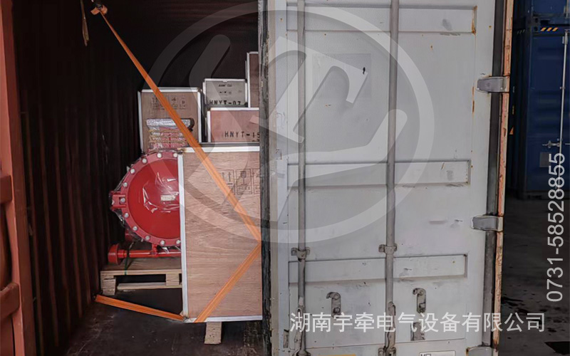 電機(jī)車配件出口海外 4.jpg